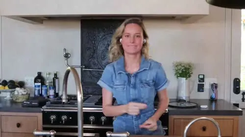Brie Larson - Video