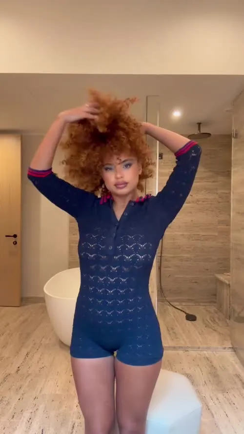 Paola Locatelli - Video #131676