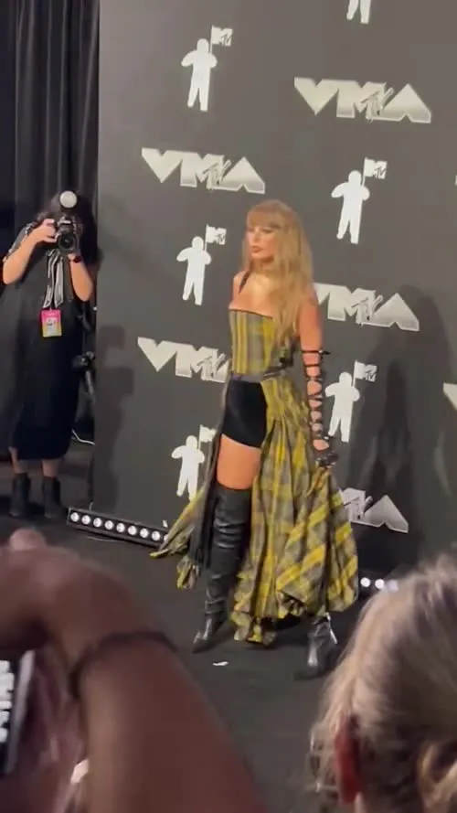 Taylor Swift - Video #375638