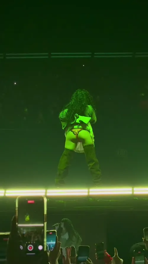 Charli XCX - Video #350576