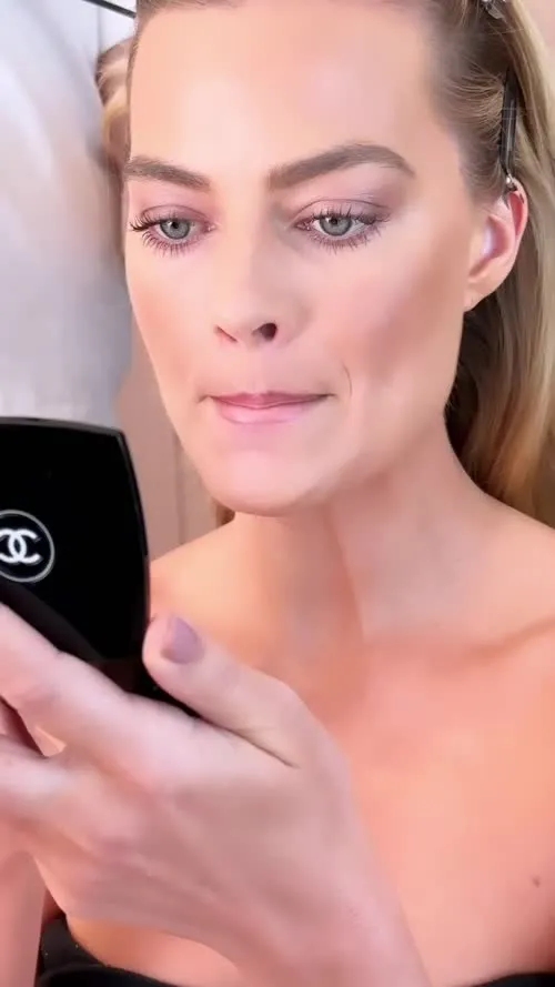 Margot Robbie - Video