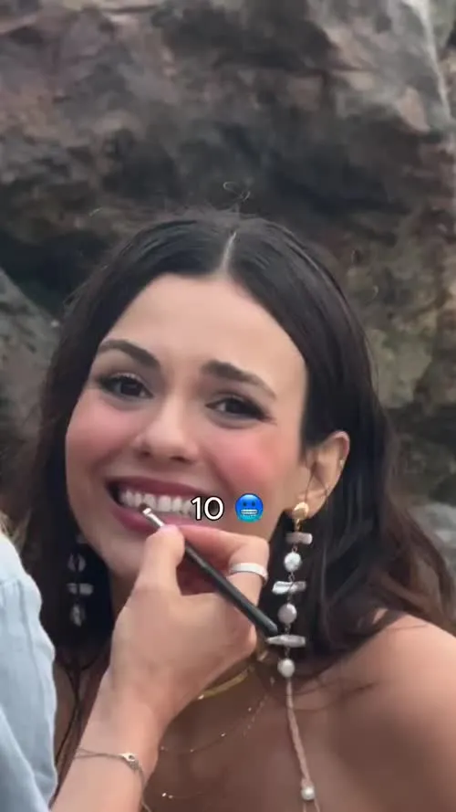 Victoria Justice - Video