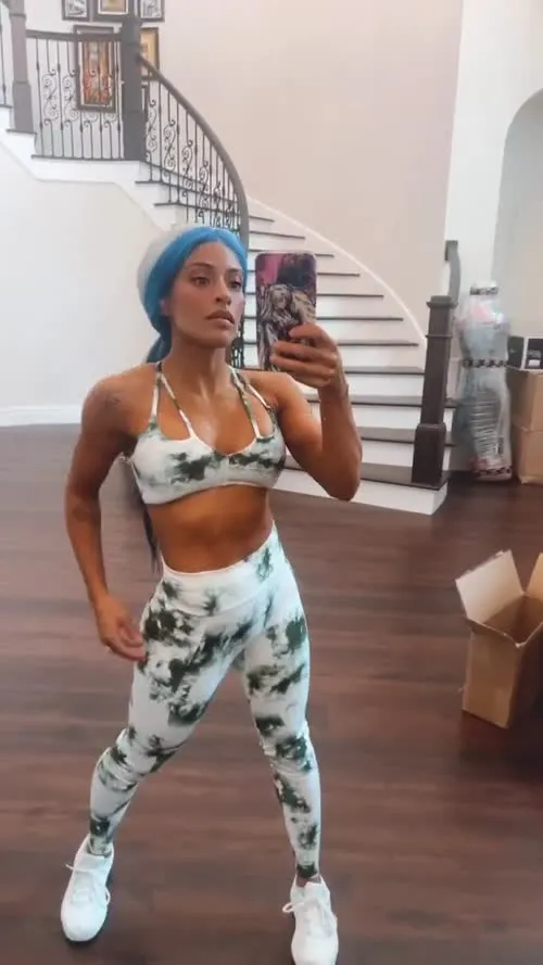 Zelina Vega // Thea Trinidad - Video