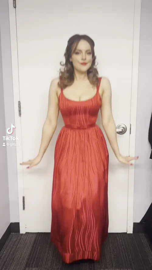 Elizabeth Gillies - Video #118796