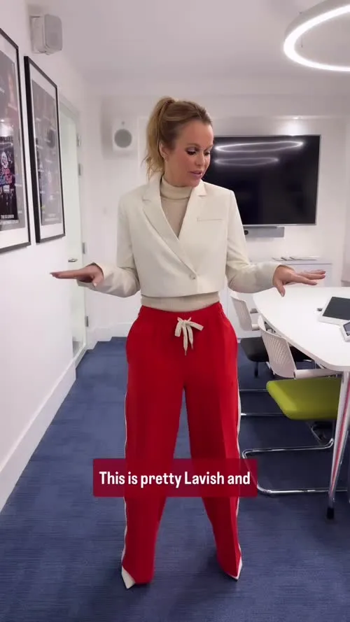 Amanda Holden - Video