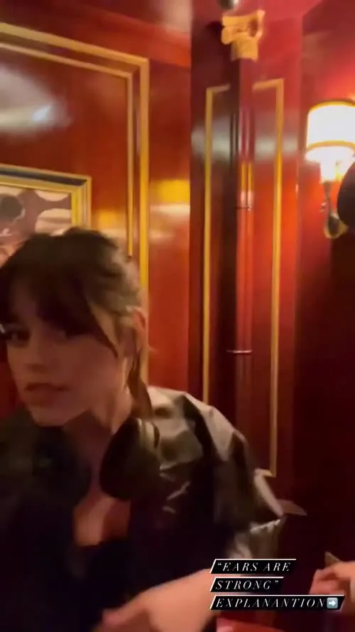 Jenna Ortega - Video