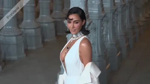 Kim Kardashian - Video