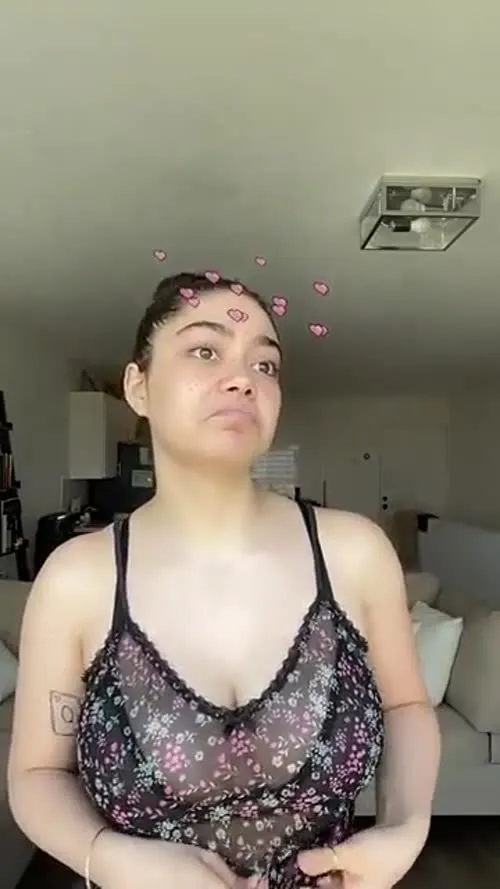 Auli'i Cravalho - Video