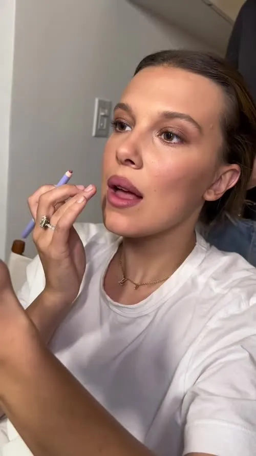 Millie Bobby Brown - Video