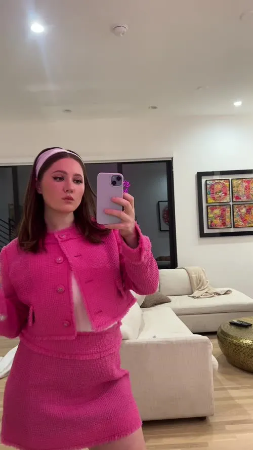 Emma Kenney - Video