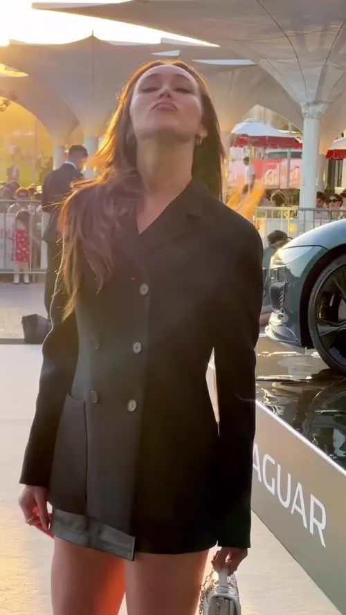 Alycia Debnam Carey - Video