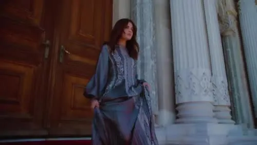 Lucy Hale - Video