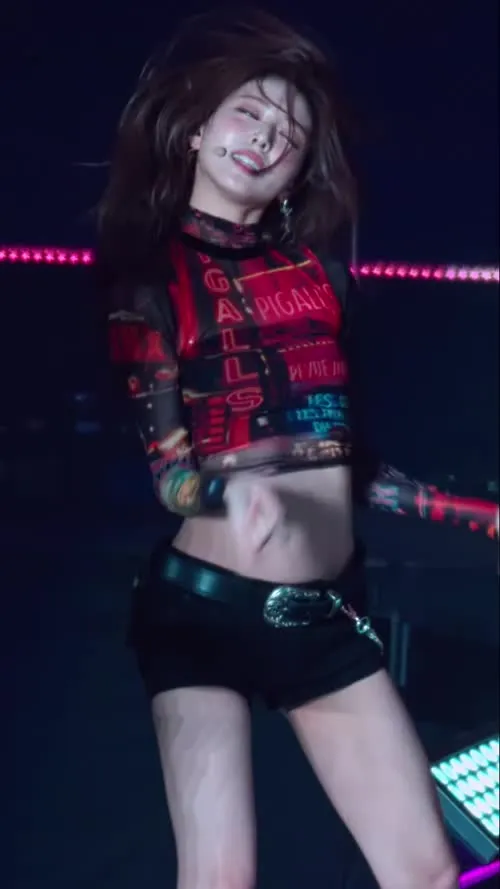 Yuna - ITZY (유나, Shin Yu Na) - Video