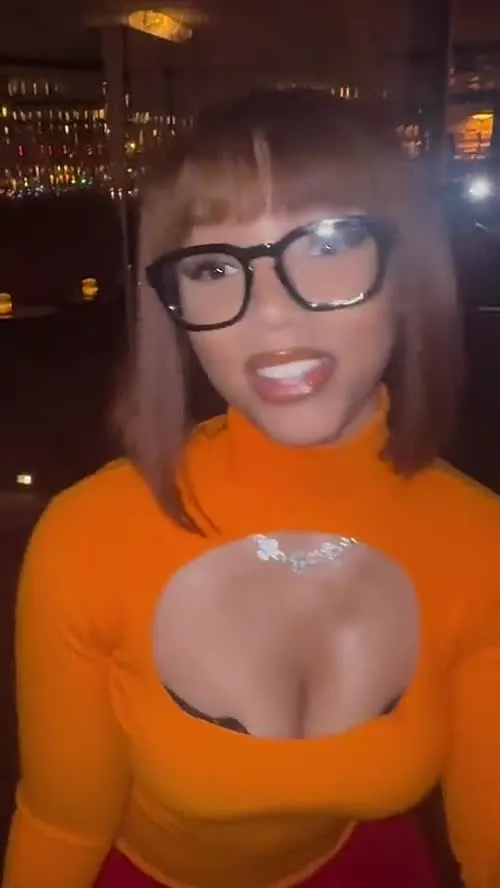 Chloe Bailey - Video