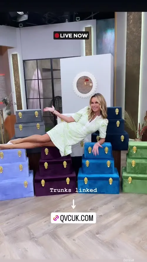 Amanda Holden - Video