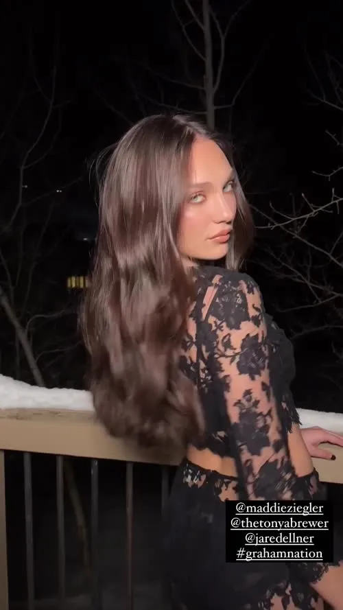 Maddie Ziegler - Video