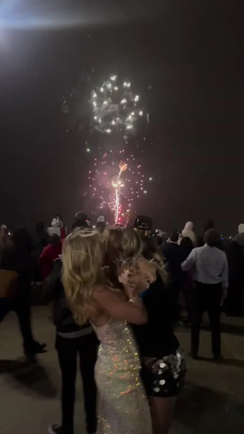 Natalie alyn lind - Video