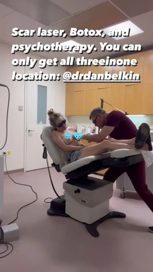 Jenny Mollen - Video #121105