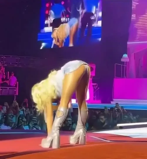 Sabrina Carpenter - Video #355872