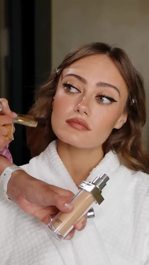 Ella Purnell - Video