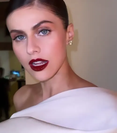 Alexandra Daddario - Video #343540