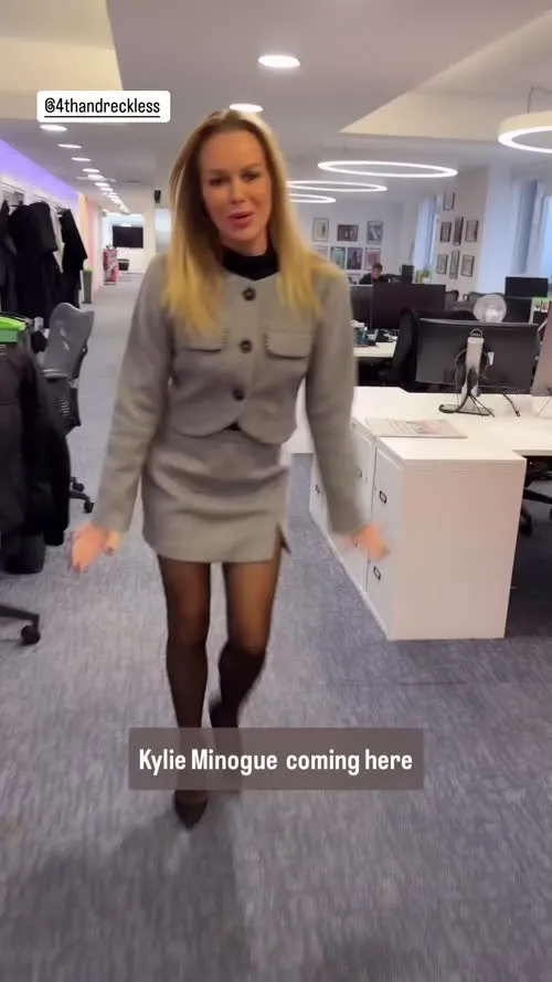Amanda Holden - Video #371610