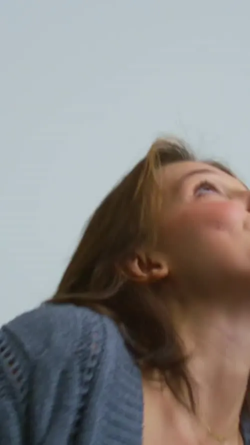 Millie Bobby Brown - Video