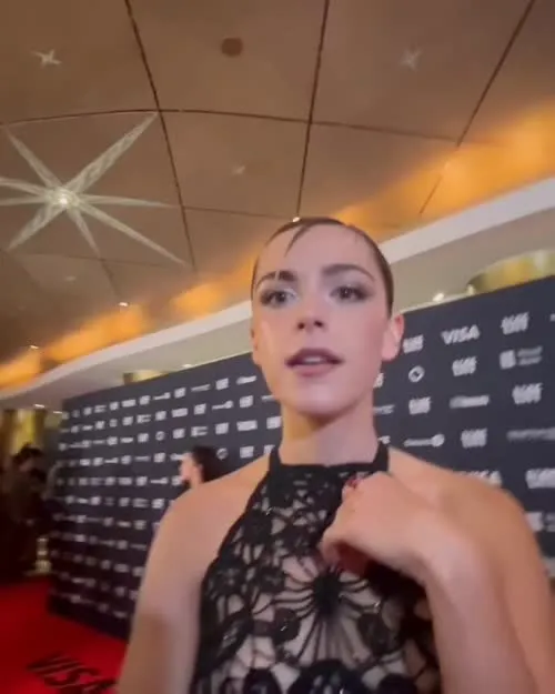 Kiernan Shipka - Video