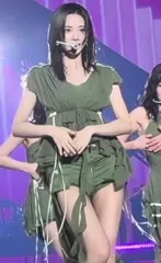 Tzuyu (Chiu Chú-jû) | Twice - Video