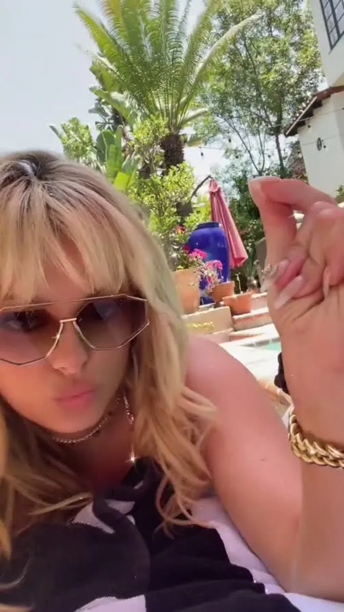Bebe Rexha - Video