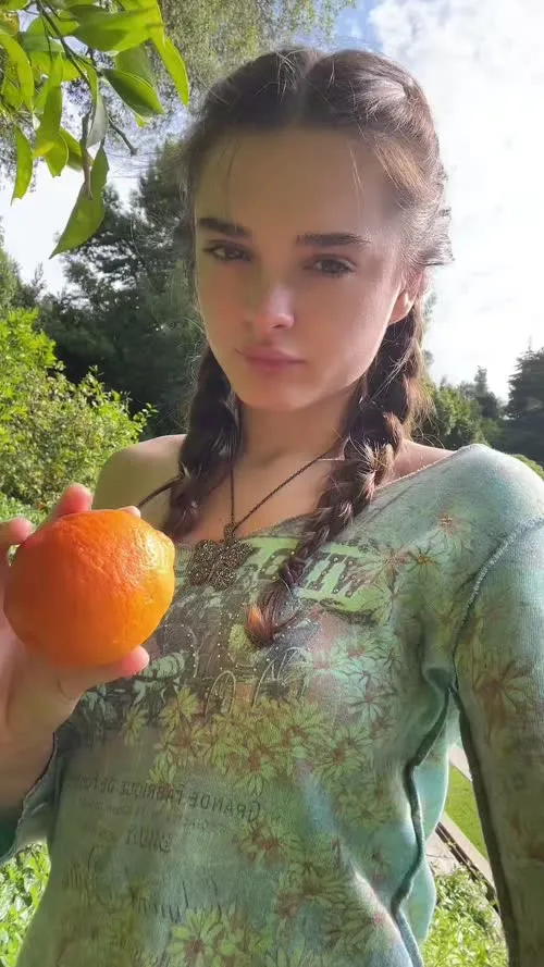 Charlotte Lawrence - Video