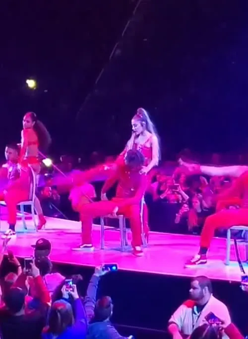 Ariana Grande - Video #218680