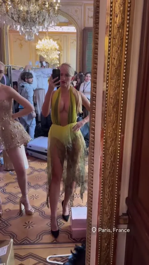 Danielle Moinet / Summer Rae - Video