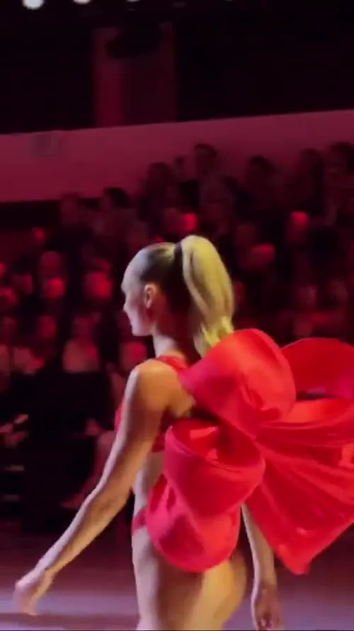 Candice Swanepoel - Video