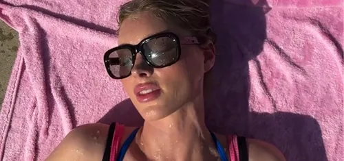 Elsa Hosk - Video