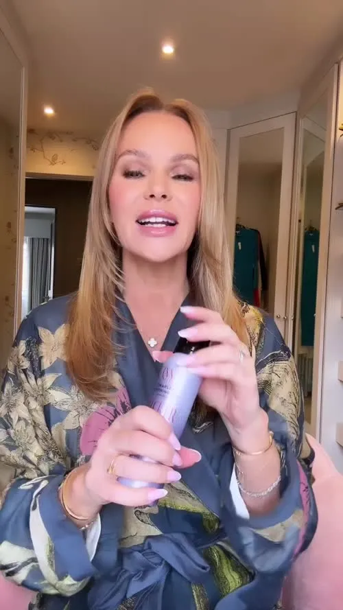 Amanda Holden - Video
