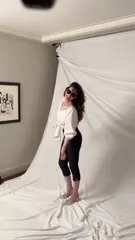 Anne Hathaway - Video