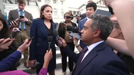Alexandria Ocasio-Cortez / AOC - Alexandria Ocasio Cortez says impeachment never off the table