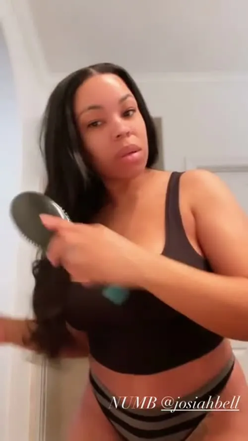 Alexis Fields - Video