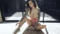 ALICE SEY - HOT UP IN HERE 2K