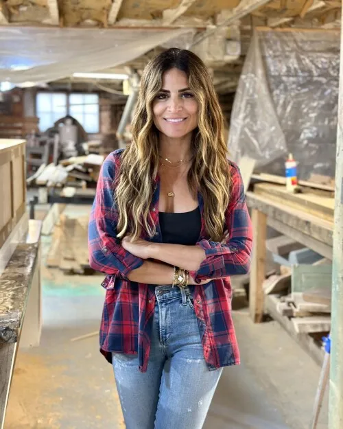 Alison Victoria