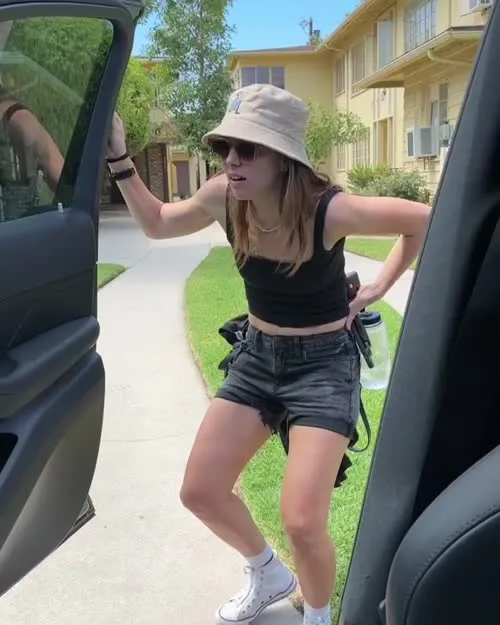 Alona Tal - Video