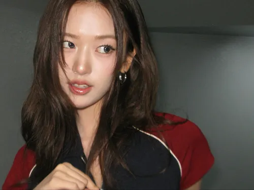 An Yujin 안유진 | YUJIN