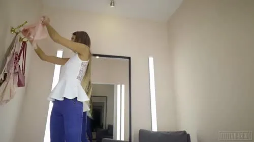 Fitting-Room - Anal plugged again