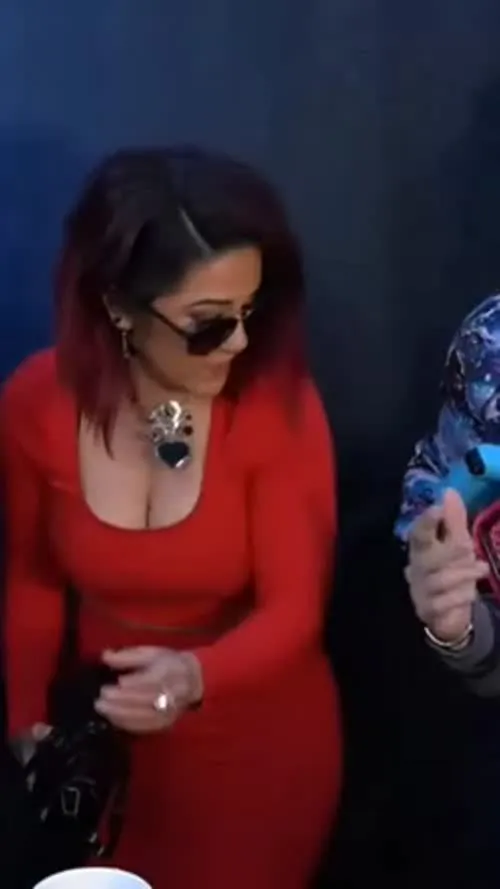 WWE Bayley / Davina Rose / Pamela Rose Martinez - Ancient lined mollusk