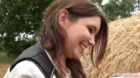 Jacquie et Michel || Indecentes Voisines || French Sites - Angela Kiss - JM - 01682 - (2015-06-25) - La jeune Angela Kiss decouvre l anal dans un gang-bang