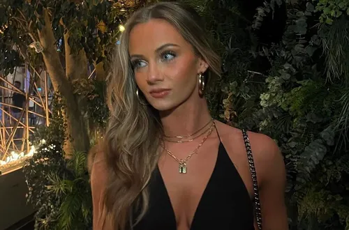 Anna Jay