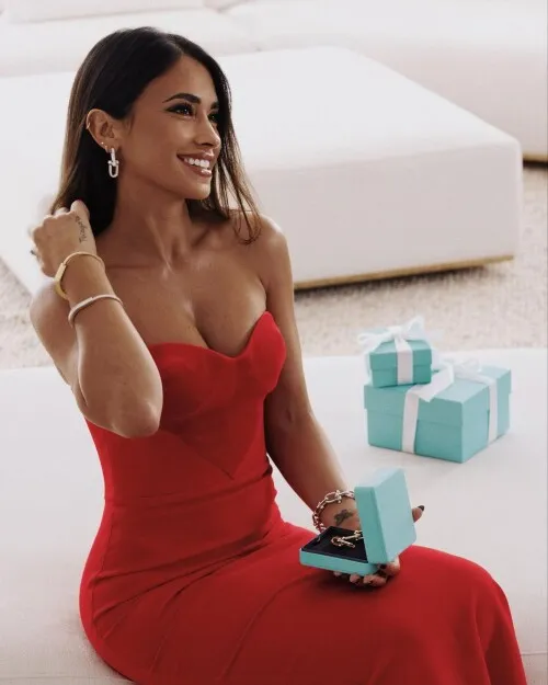 ANTONELA ROCCUZZO