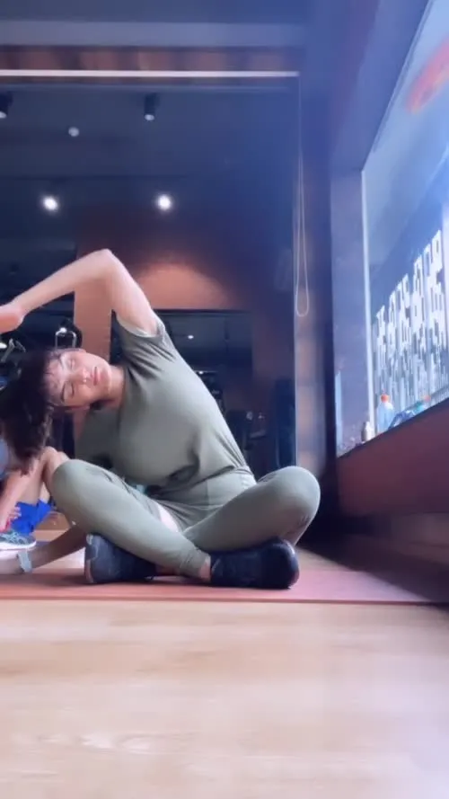 Anveshi Jain - Video