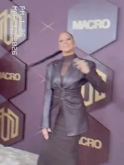 Tia Mowry - Video